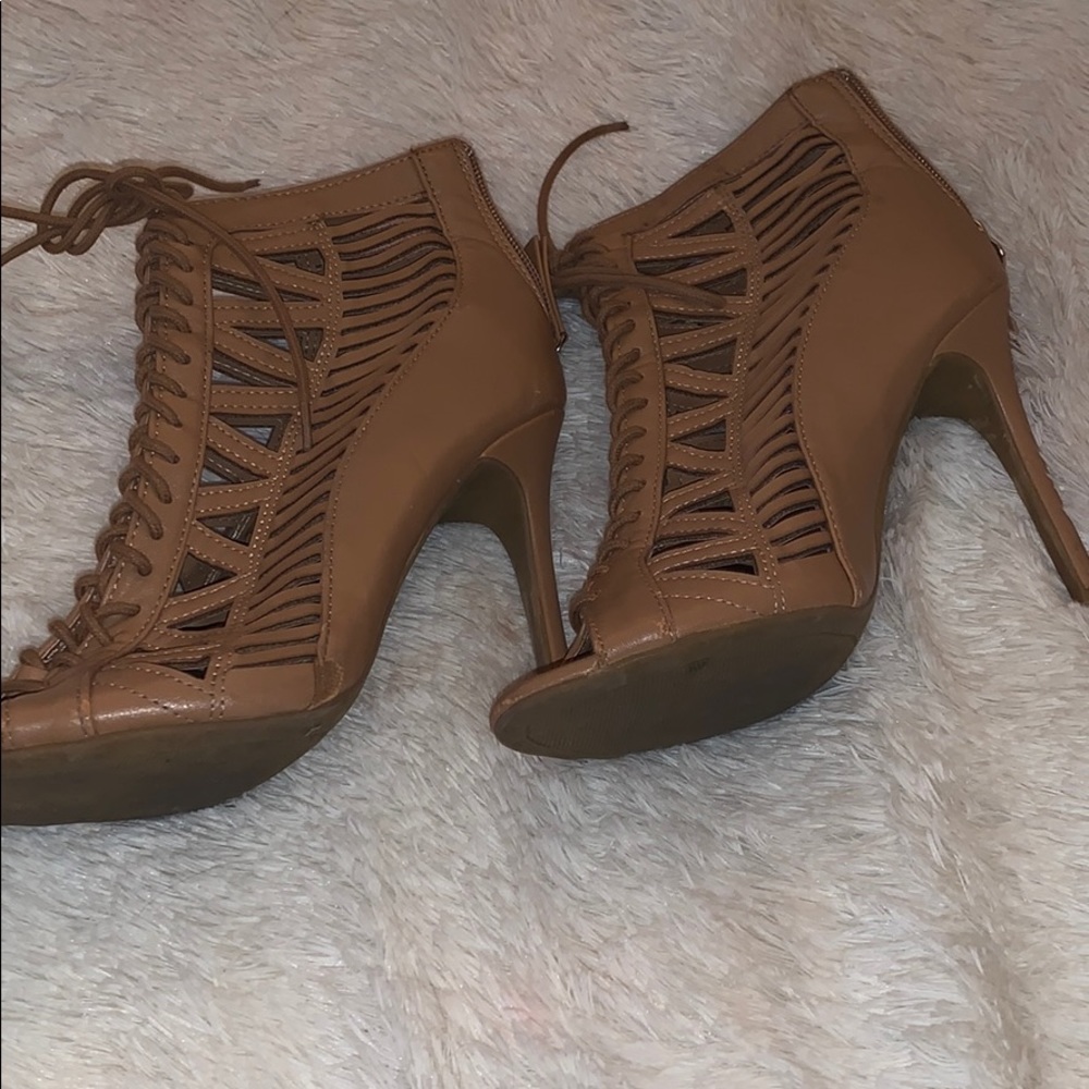 Super cute heels!!